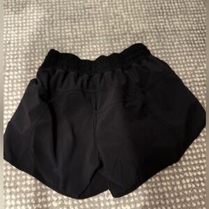 Lululemon Hotty Hot 4 black shorts